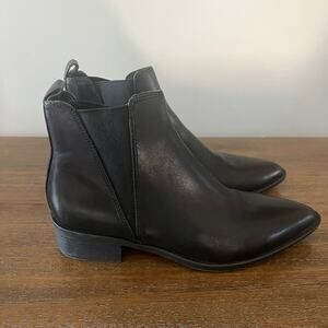Steve Madden Woman’s Jerry Black Leather Pointed Toe Ankle Booties- Size 8M